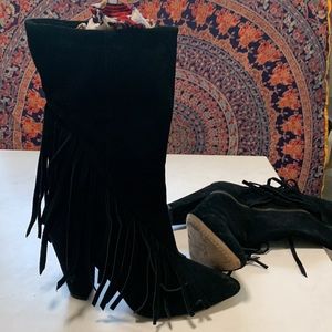 Suede black fringe boots